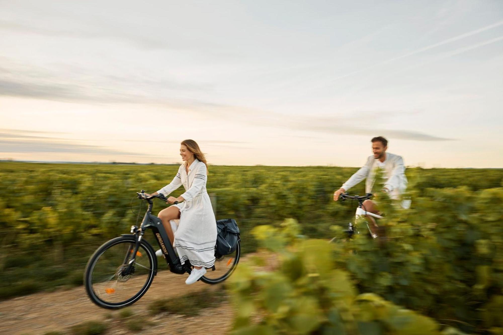 Como Le Montrachet بوليغني-مونتراتشيت المظهر الخارجي الصورة
