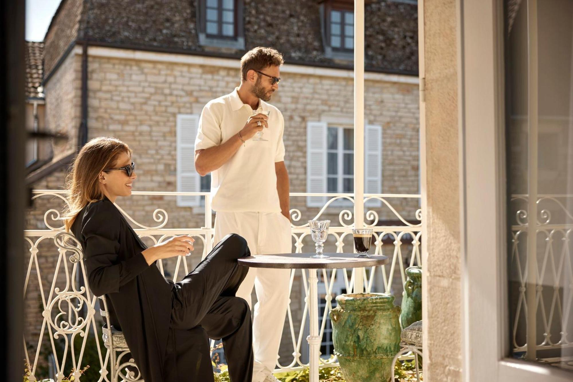 Como Le Montrachet بوليغني-مونتراتشيت المظهر الخارجي الصورة